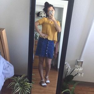 yellow flowy, breezy top